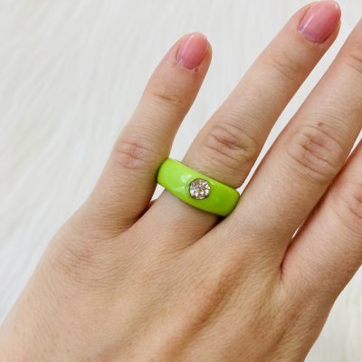 Zöld pici köves plasztik gyűrű