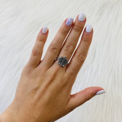 Lótusz virágos gyűrű