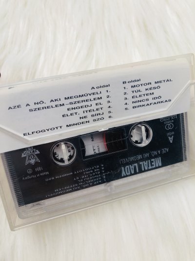 Biró Ica Metal Lady kazetta