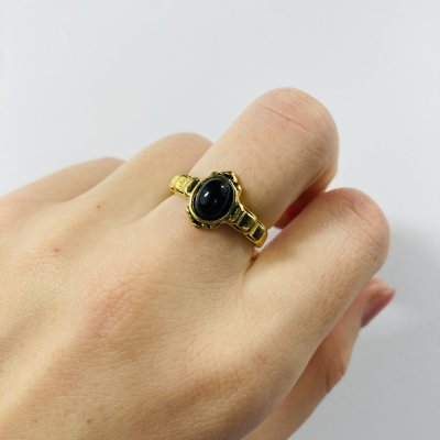 Fekete köves gyűrű