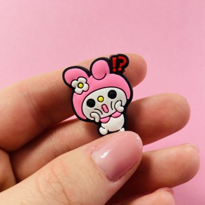 Cuki anime crocs papucs pin