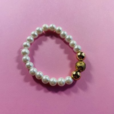 Arany gyöngyös karkötő