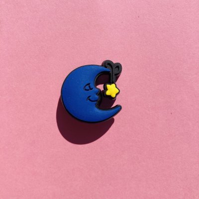 Hold crocs papucs pin