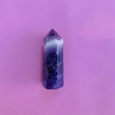 Ametiszt ásvány csúcs