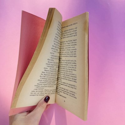 Cilike férjhez megy c. könyv