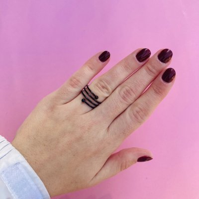 Fekete spirál gyűrű