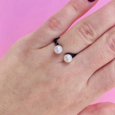 Fehér gyöngyös gyűrű