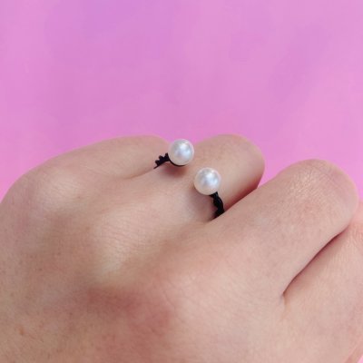 Fehér gyöngyös gyűrű