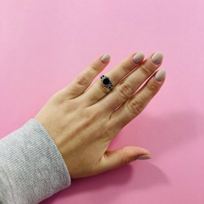 Fekete köves gyűrű