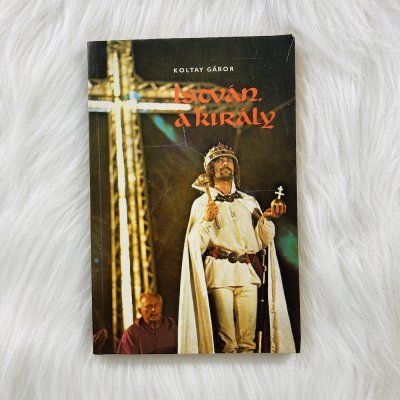 István a király könyv