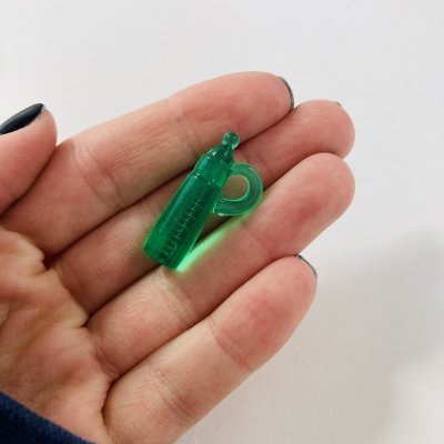 Retro cumisüveg medál