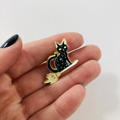 Boszi macska kitűző